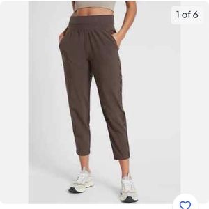 Athleta Nolita slim tapered cropped pant size 2